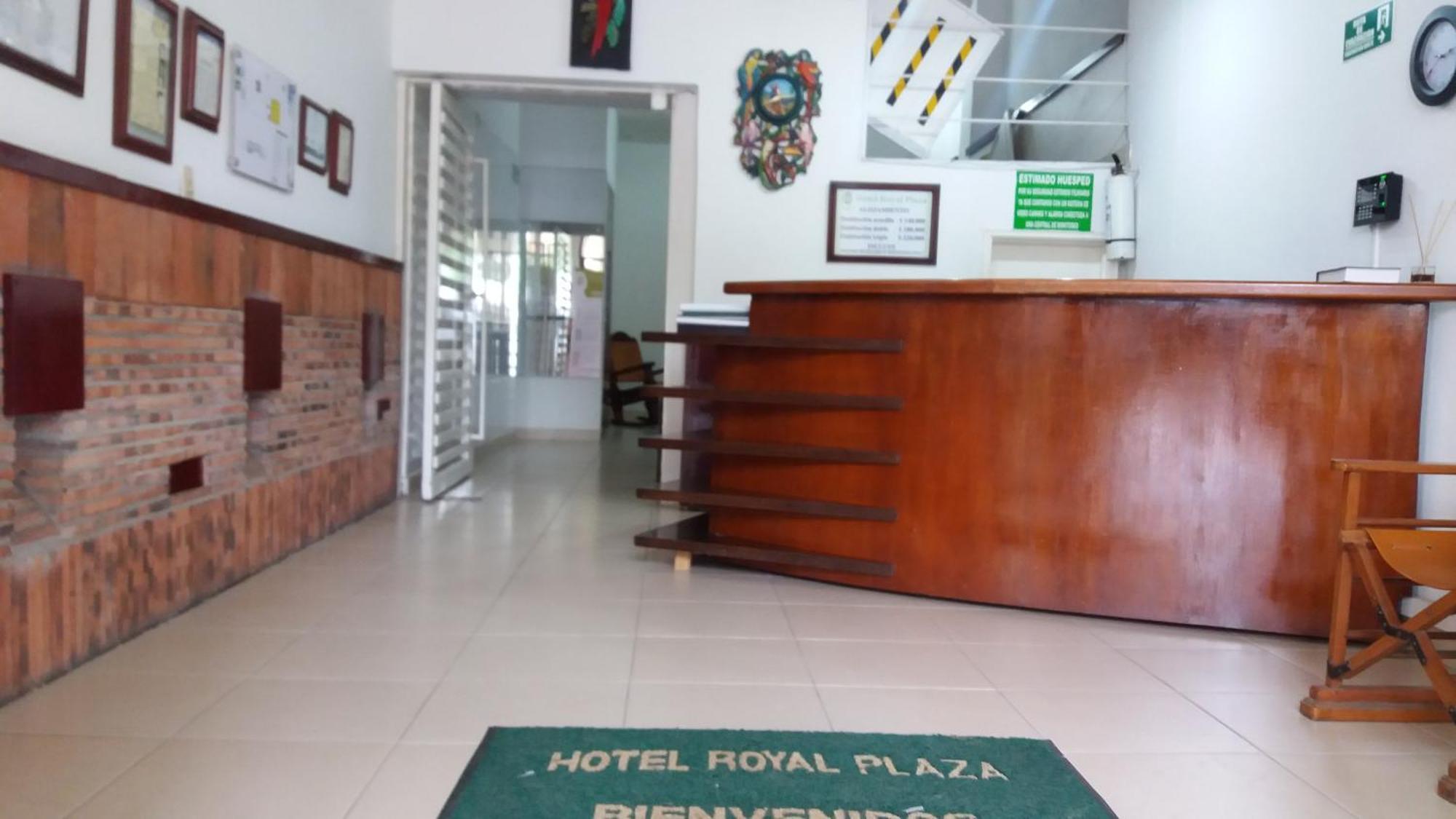 Hotel Royal Plaza Флоренсия Экстерьер фото