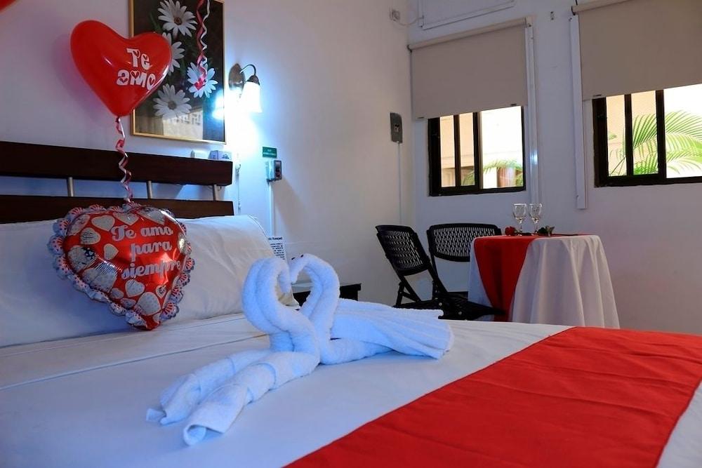 Hotel Royal Plaza Флоренсия Экстерьер фото